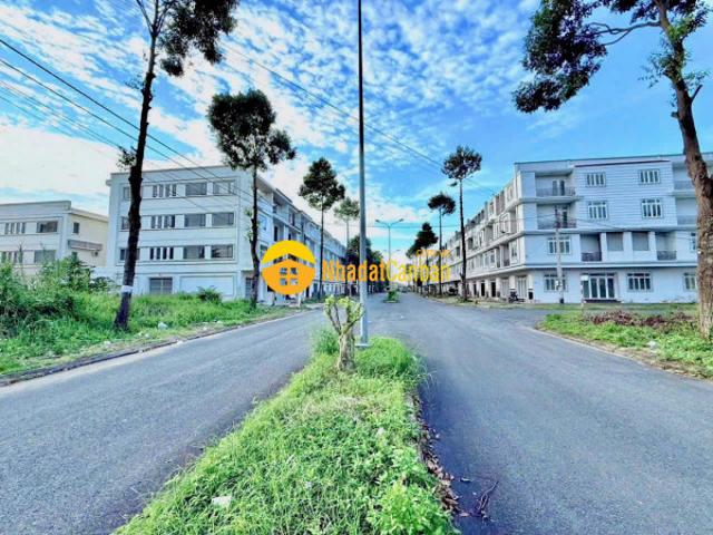 Cg. cặp nền 220m2 mặt tiền đường phượng hoàng kdc hoàng quân