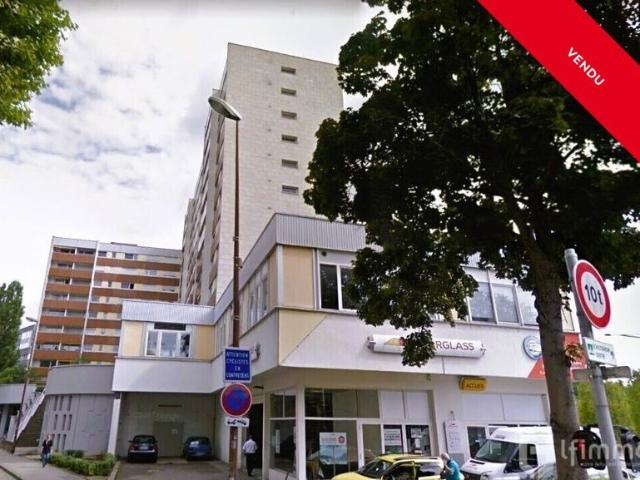Ce F 6 de 127 m² vous offre 4 chambres, balcon, cave, garage