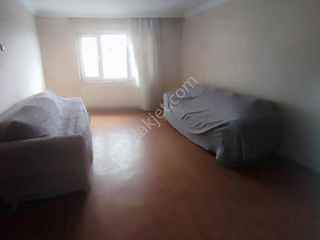 Cemal Emlak Bursa Yıldırım Emirsultan Ve Bakımlı 4.kat 2+1 Kiral