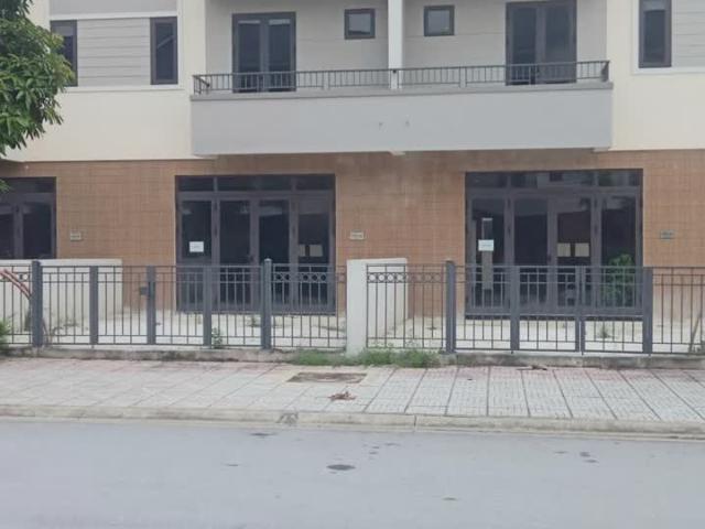Centa Rivesdes trung tâm vùng thủ đô