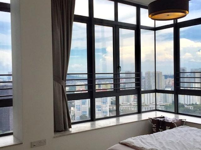 Centennia Suites D9, Condominium