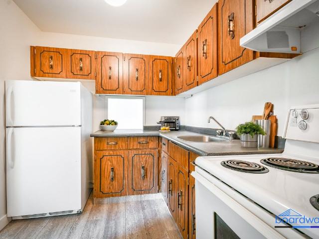 Centennial South Studio Apartment for Rent at 41 Munroe Pl, Regina, SK S4S 6A7 Hillsdale