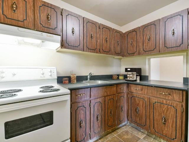Centennial West 1 Bedroom Apartment for Rent at 41 Munroe Pl, Regina, SK S4S 6A7 Hillsdale