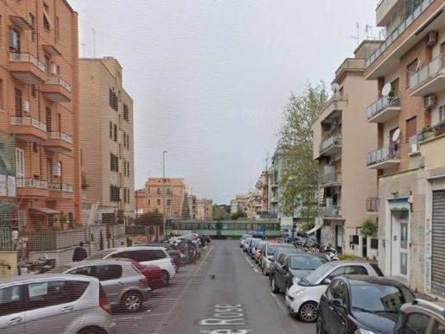Centocelle trilocale arredato
