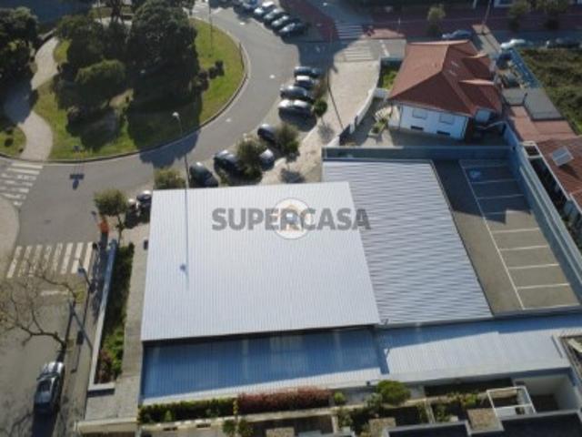 CENTRO COMERCIAL PARA VENDA NOVO AGUDA
