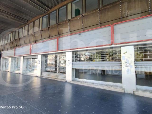 Centro commerciale in vendita a Biella