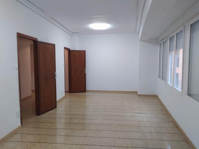 CENTRO GANDIA OFICINA SE ALQUILA