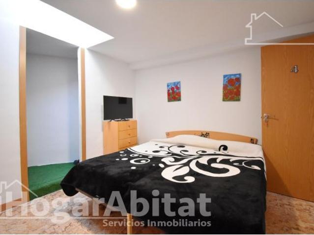 ¡CENTRO DE GANDIA! BAJO MUY AMPLIO CON TERRAZA Y TRASTERO