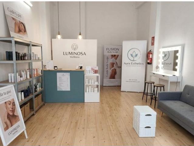 CENTRO DE ESTÉTICA CONSOLIDADO EN TRASPASO EN ARRANCAPINS – 20 AÑOS DE CLIENTELA – 150 m2