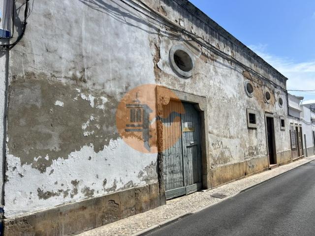 Centro de Olhão | Projeto para Até 1.600 m² de Construção | Até 5 Pisos | Oportunidade para Promotores