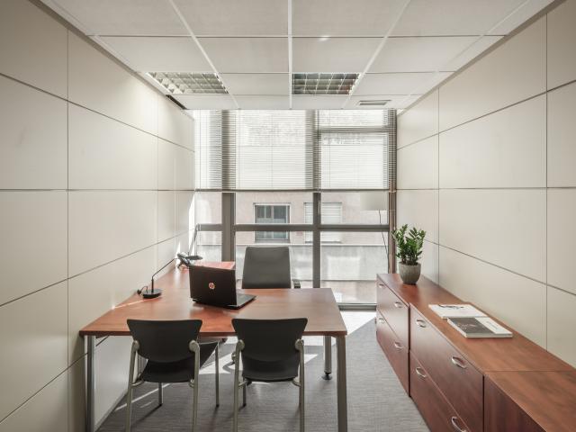 Centro de negocios en Carrer de Balmes. Barcelona con servicios completos