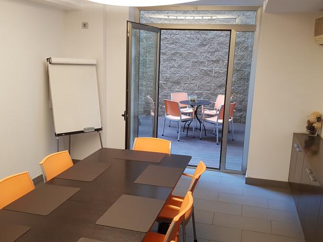 Centro de negocios le ofrece todos los servicios