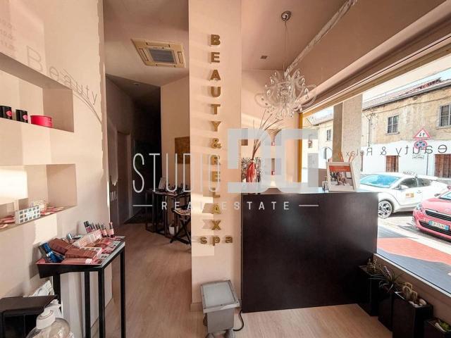 Centro estetico Solarium Benessere in vendita a Seveso