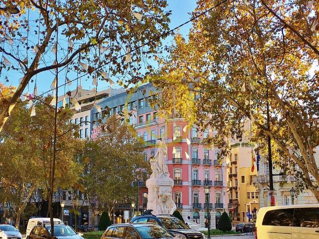 CENTRO LISBOA / MARQUÊS POMBAL AV. LIBERDADE duplex T1 Lisboa › Santo António