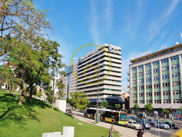 CENTRO LISBOA / MARQUÊS POMBAL espaço MULTIUSOS cerca 300m2
