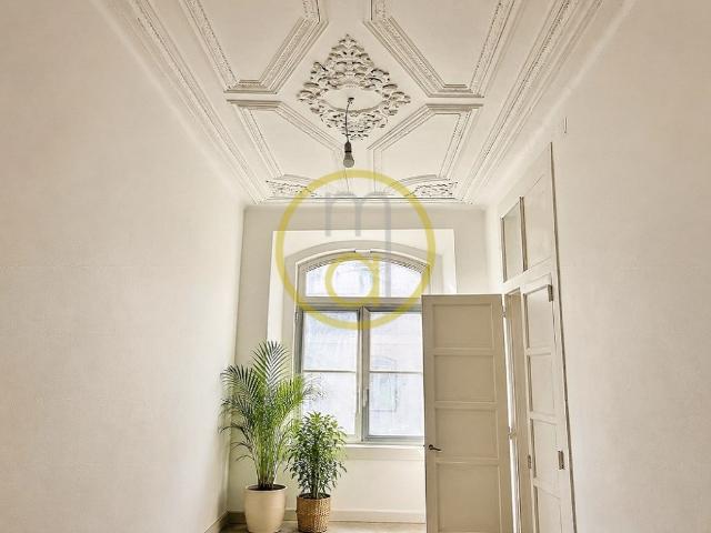 CENTRO LISBOA / BAIXA CHIADO apart. T1+1 com copa Lisboa › Santa Maria Maior