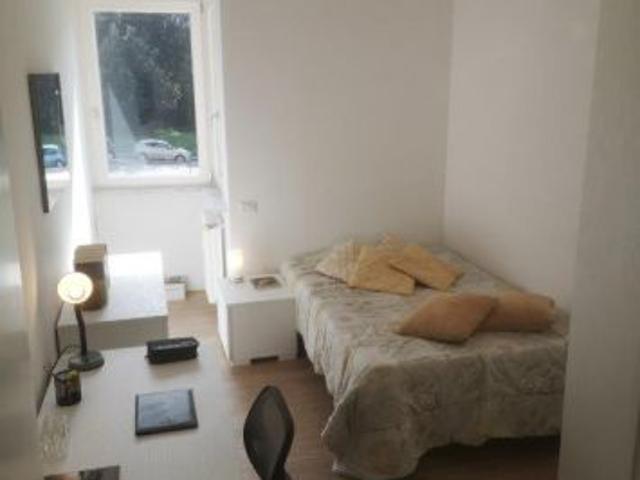 Centro Studenti Viale Pellini 21b Camera di 12mq in casa condivisa