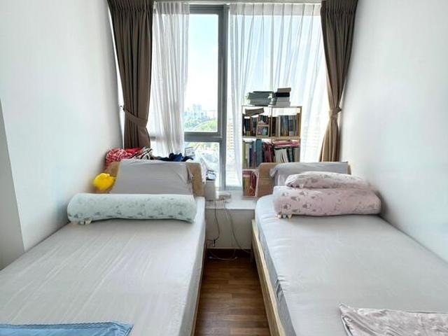 Centro Residences D20, Condominium