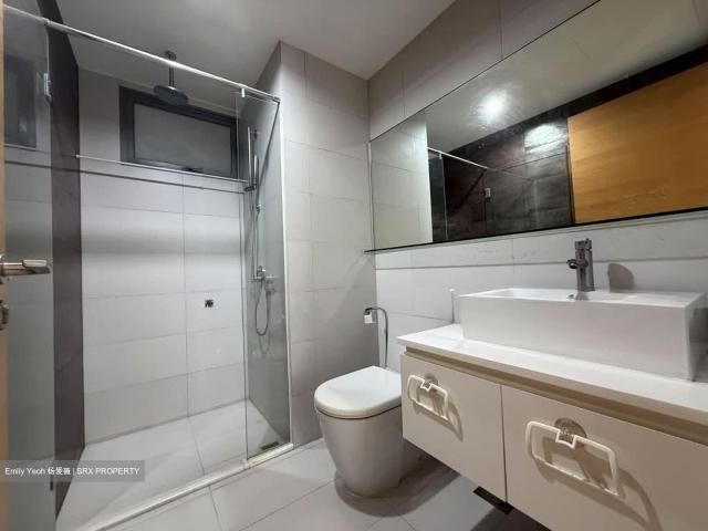Centro Residences D20, Condominium