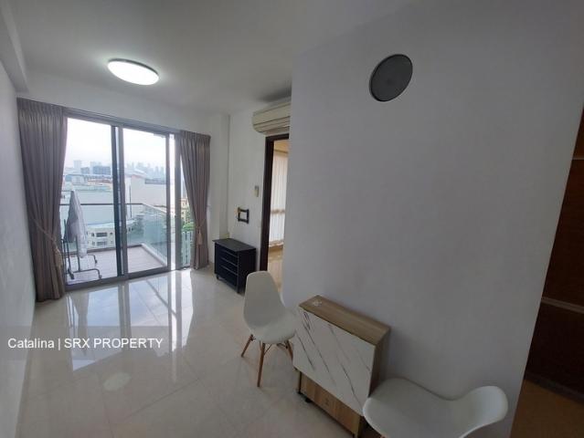Centra Heights D14, Apartment