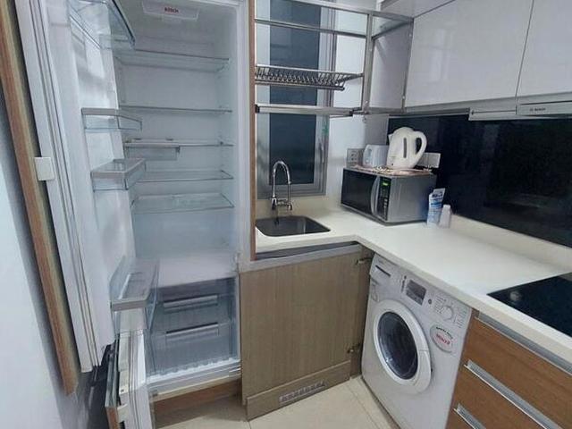 Centra Heights D14, Apartment