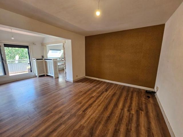 Centraal gelegen appartement met 2 slaapkamers !