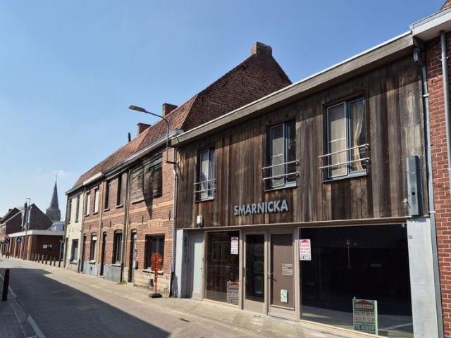 Centraal gelegen APPARTEMENT met 2 slpkmrs, terras en extra
