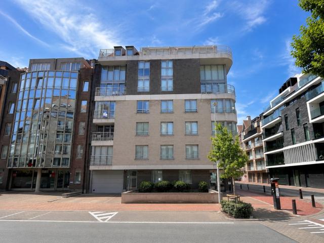 Centraal gelegen appartement met autostaanplaats te Knokke