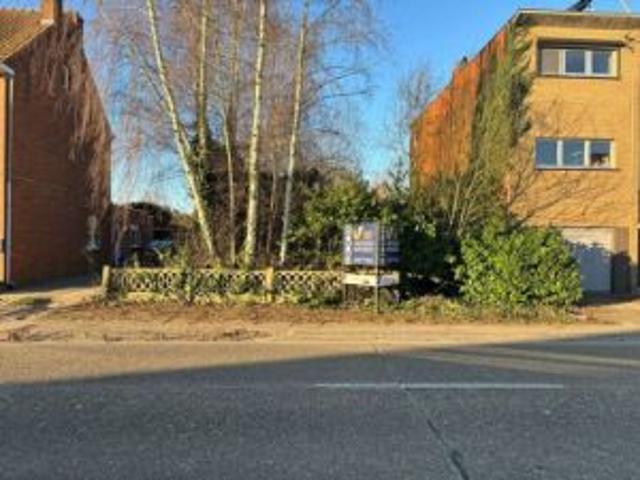 Centraal gelegen bouwgrond van 378m² voor HOB