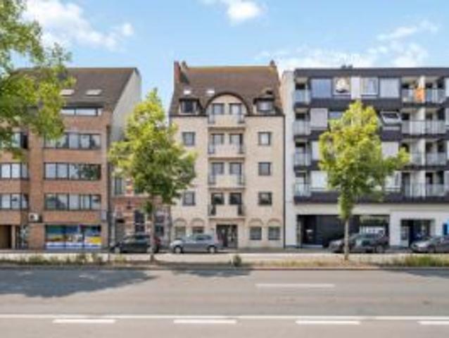 Centraal gelegen ruim 1slp app met bureau en buitenberging