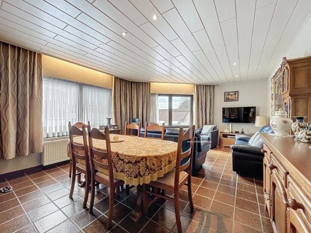 Centraal gelegen ruim appartement met 2 slpks en terras