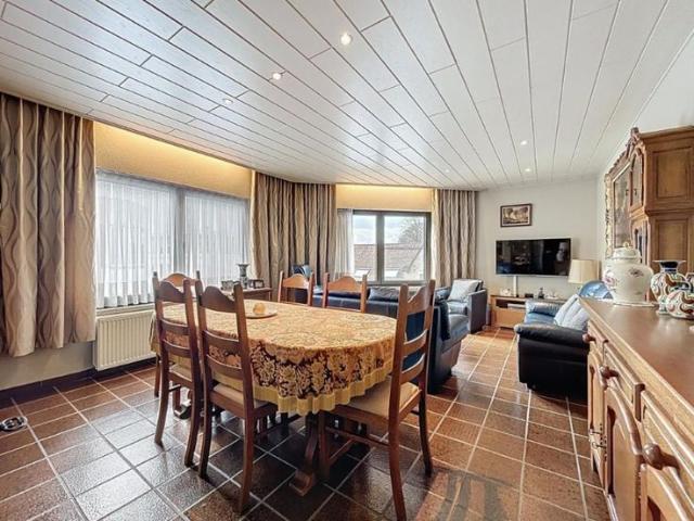 Centraal gelegen ruim appartement met 2 slpks en terras