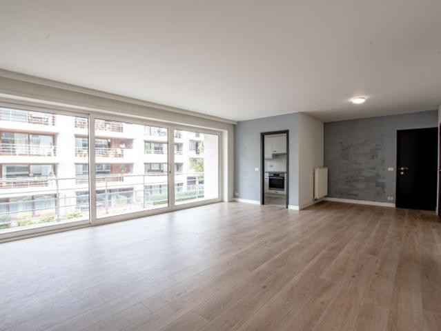 Centraal gelegen 3 slaapkamer appartement vlakbij de lippe