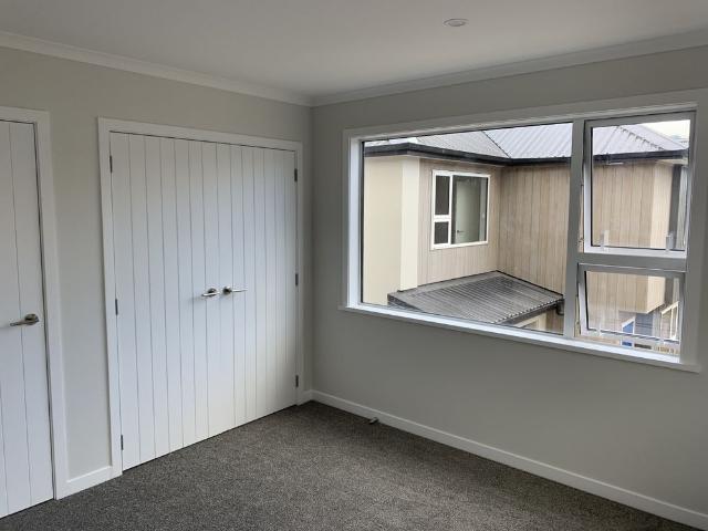 Central, Modern Lower Hutt Home
