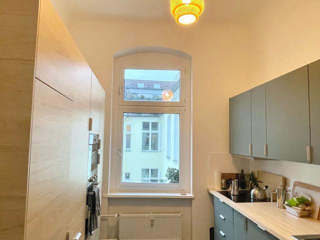 Central and Peaceful 2 room flat in Kurfürstendamm, Berlin Amsterdam Apartments for Rent