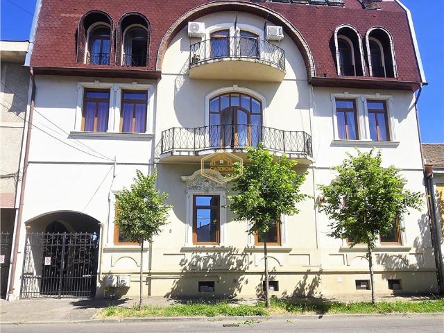 Central | Apartament cu 3 camere si parcare 131 m² | Marsilia