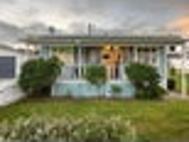 Central Character. Big Section. Flexible Floorplan