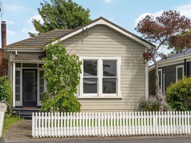 Central cottage