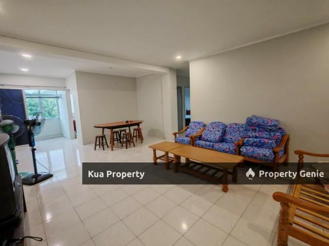 Central Court Apartment For Sale! Located at Jalan Central