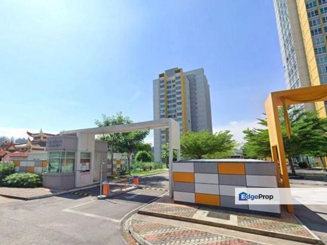 Central Garden Apartment