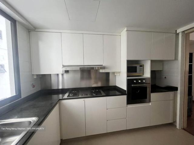 Central Green Condominium D3, Condominium