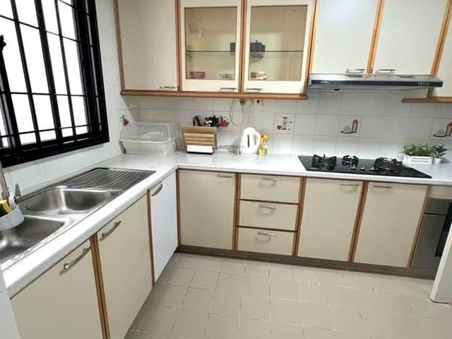 Central Green Condominium D3, Condominium