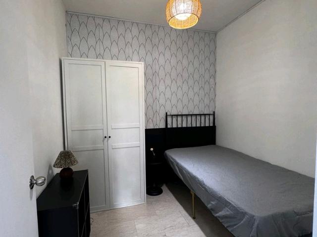 Central Grove Condominium Room Rental, $1,300, 1 Bed 2 Bath 100 sqft $13.00 psf