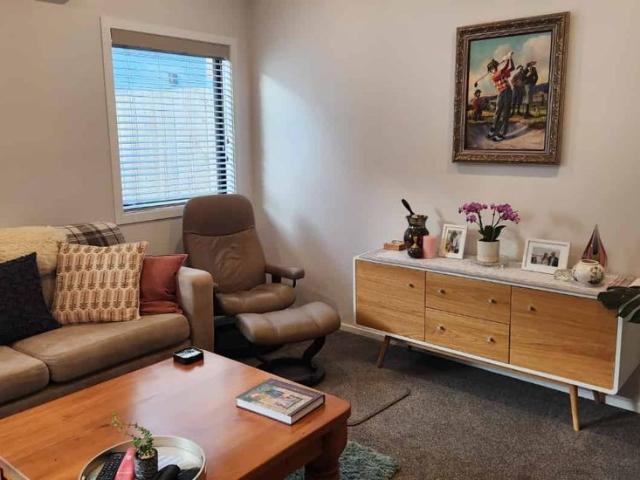 Central Hutt Living – 3 Bedrooms Plus