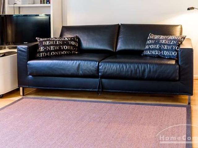 Central located apartment for 1 person with underground parking and swimming pool in the house in Hamburg