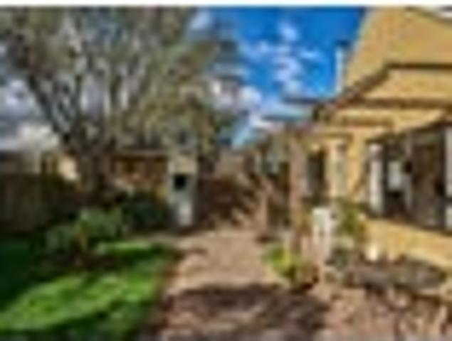 Central, low maintenance living