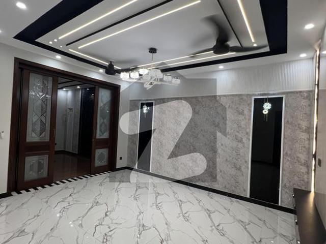 Central Park 10 Marla Ultra Modern Design Brand New Luxury Owner build House Available For Sale Very Reasonable Price Central Park Housing Scheme