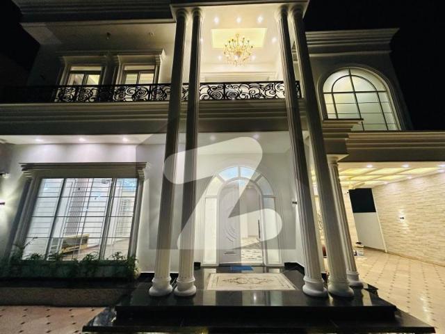 Central Park 1 Kanal Ultra Modern Design House Available For Sale Prime Location Near To Park And Masjid Central Park Block B