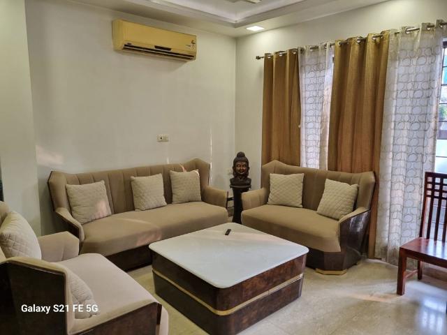 Central Park Resorts 2.5 Bedroom 1667 Sq. Ft. Apartment in Sector 48 Gurgaon Listing ID: #10380
