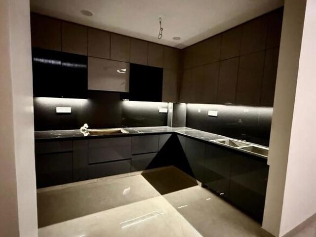 Central Park Resorts 3 Bedroom 1869 Sq. Ft. Apartment in Sector 48 Gurgaon Listing ID: #10380